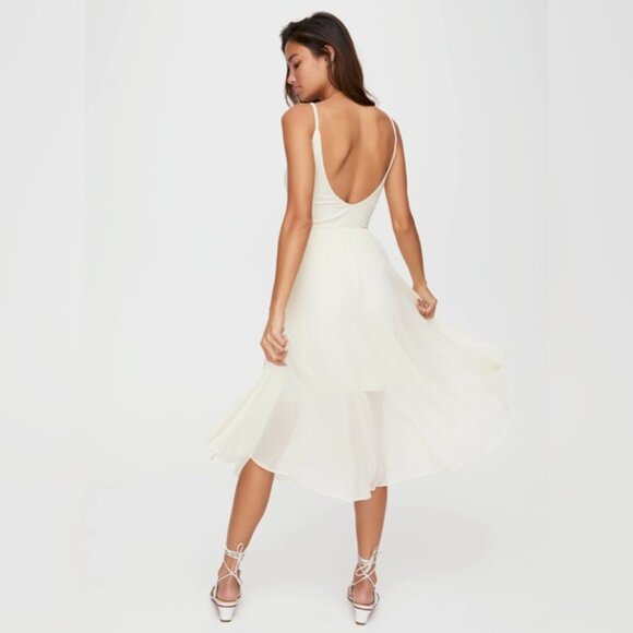 Aritzia Wilfred Daphnee Pleated Skirt Midi Dress NWT Mellow Yellow Size Small - Picture 3 of 9